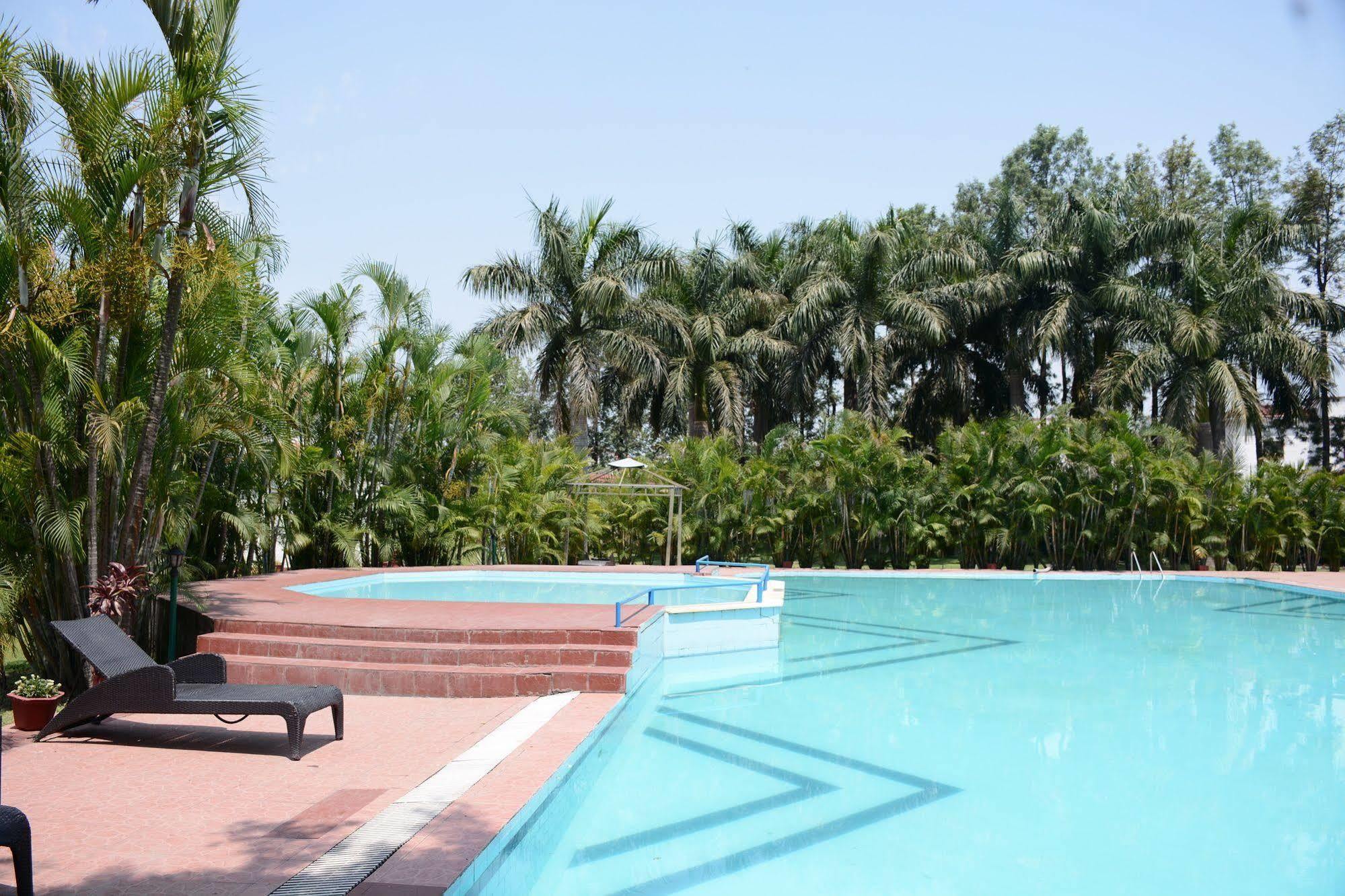 Naturoville Ayurvedic And Yoga Retreat Hotel Rishīkesh Eksteriør billede