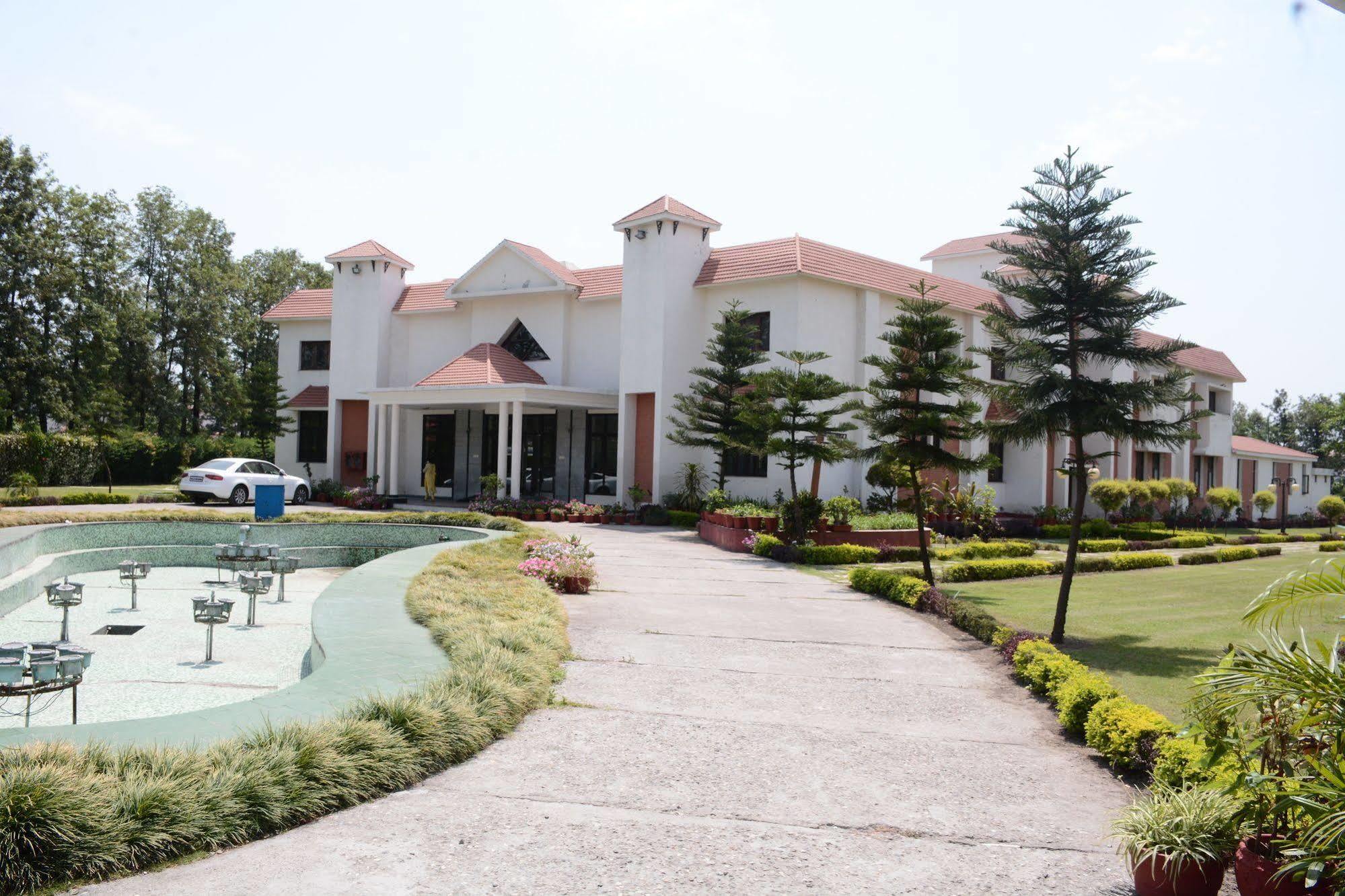 Naturoville Ayurvedic And Yoga Retreat Hotel Rishīkesh Eksteriør billede