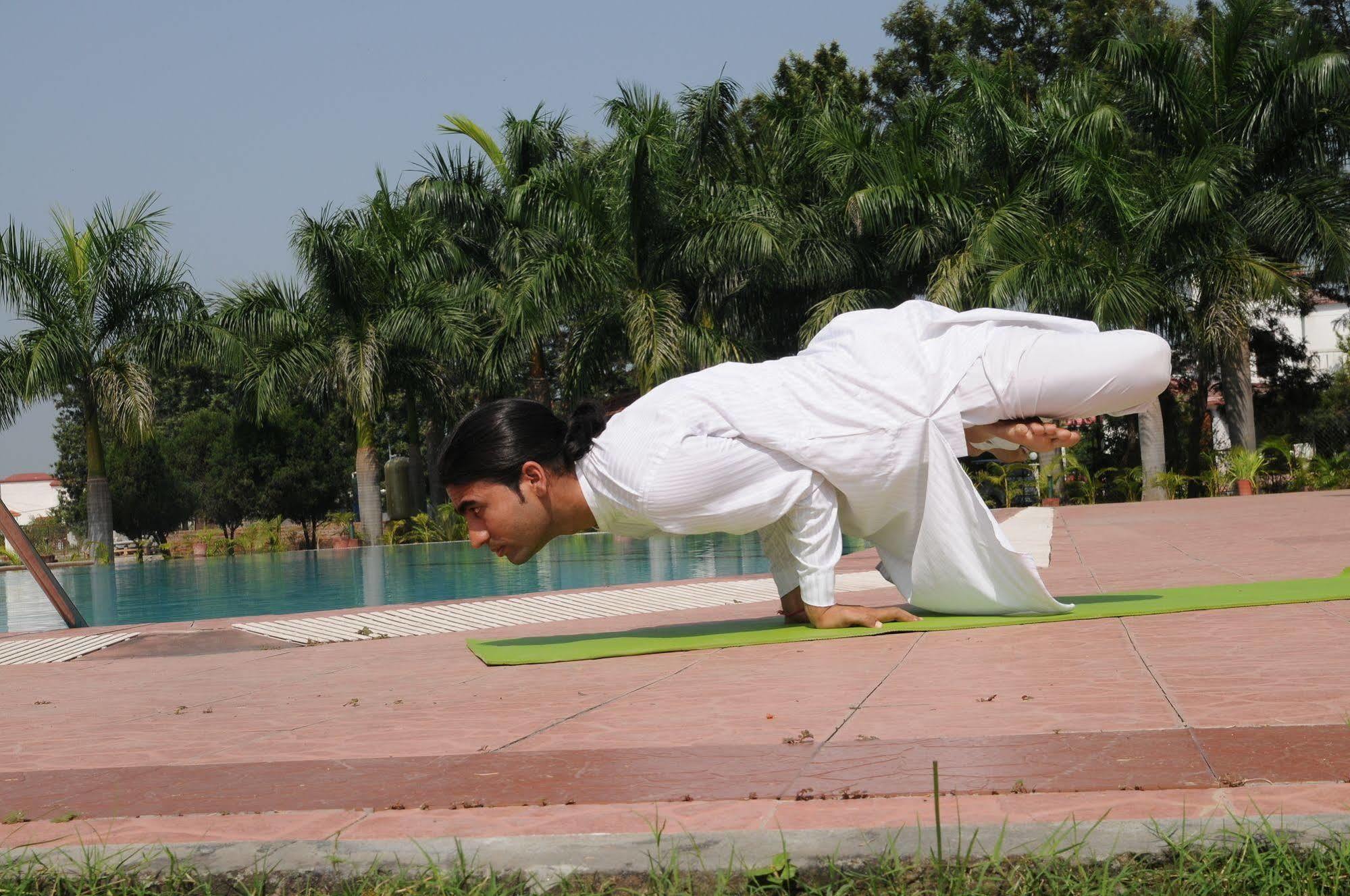 Naturoville Ayurvedic And Yoga Retreat Hotel Rishīkesh Eksteriør billede